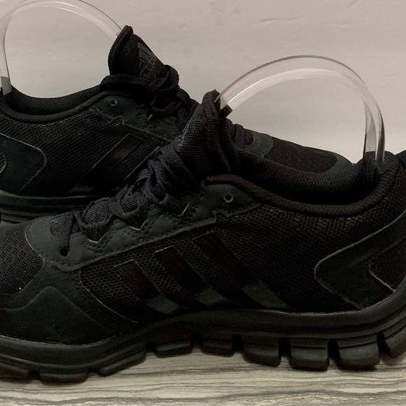 Adidas Men’s Triple Black Running Shoes Sz. 6.5 - Picture 2 of 7